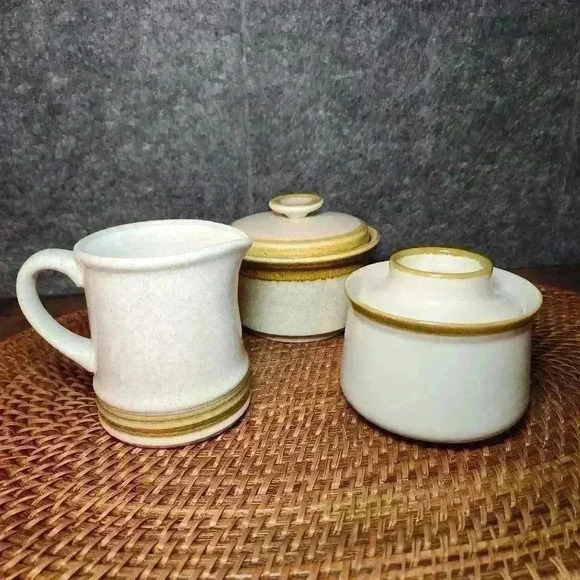 VTG YAMAKA, MIKASA, STONECREEK STONEWARE JAPAN SUGAR BOWL & CREAMER SET OF 3 - Picture 1 of 8